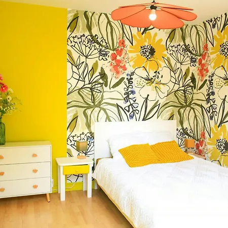 Holiday home Former 1909 Family-friendly Station In Normandy