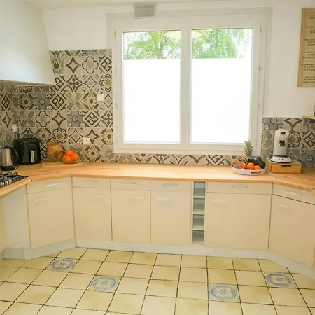 Former 1909 Family-friendly Station In Normandy Holiday home Forges-les-Eaux