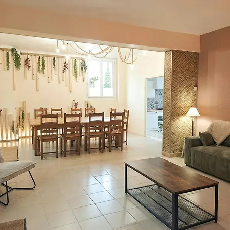 Former 1909 Family-friendly Station In Normandy * Forges-les-Eaux