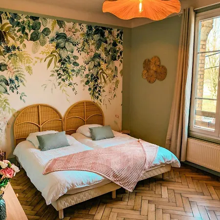 Former 1909 Family-friendly Station In Normandy * Forges-les-Eaux