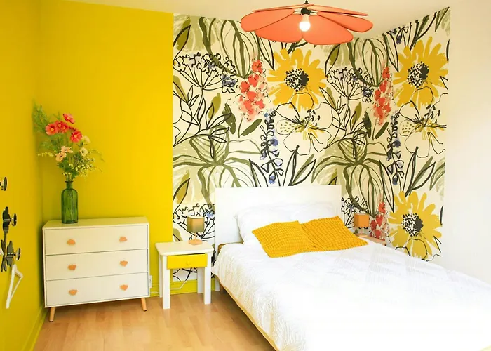 Holiday home Former 1909 Family-friendly Station In Normandy