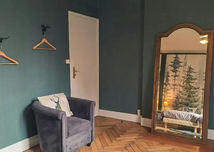 Former 1909 Family-friendly Station In Normandy Holiday home Forges-les-Eaux