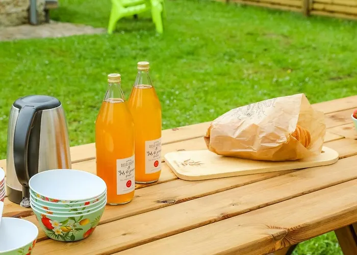 Former 1909 Family-friendly Station In Normandy * Forges-les-Eaux