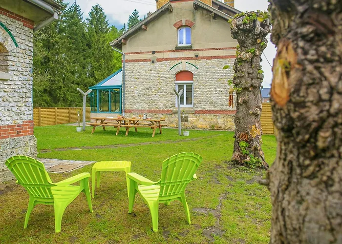 Former 1909 Family-friendly Station In Normandy *